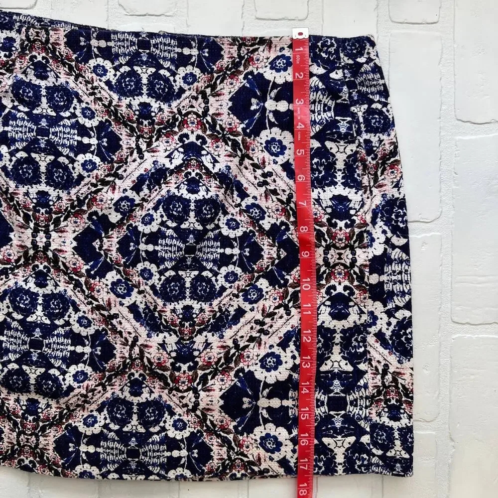 Joe Fresh Women's Tapestry Blue Indigo Floral Stretch Mini Skirt - sz 8
